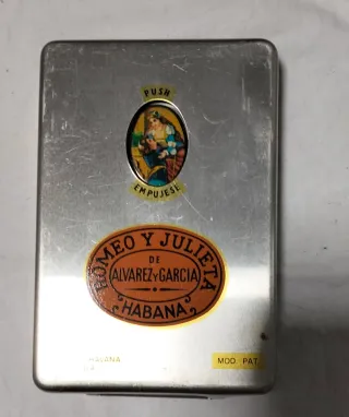 Caja Metálica para Puros Romeo y Julieta