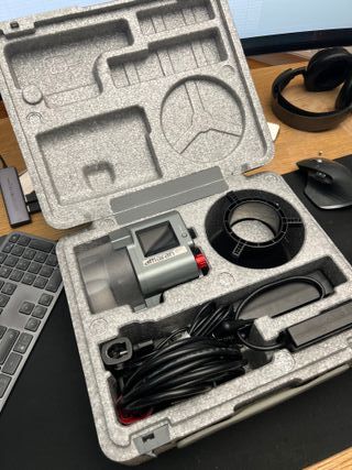 Amaran COB 60x S Luz LED