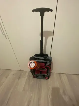 Maleta Mini Max con ruedas. Sin estrenar. 40x25x20