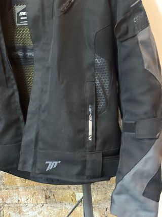 CHAQUETA CORTA RACING INVIERNO MUJER SEVENTY