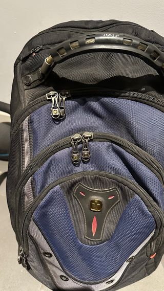 Mochila Swiss Gear Negra Multi Bolsillos