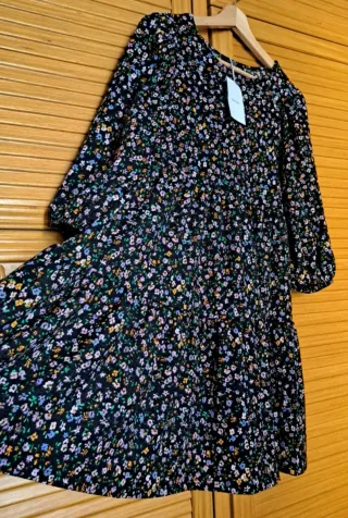 REBAJADO! Vestido corto Bershka estampado floral