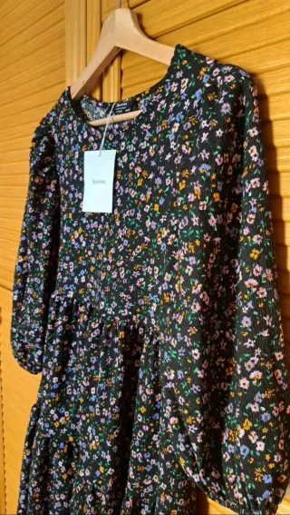 REBAJADO! Vestido corto Bershka estampado floral
