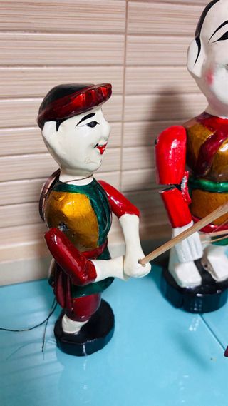 Marionetas acuáticas tradicionales vietnamitas