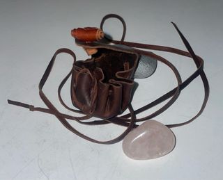 Colgante Cuero Artesanal Cuarzo Rosa