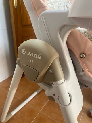 Trona de bebé reclinable marca jane