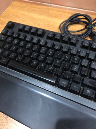 Teclado INNOBO Gaming RGB Negro