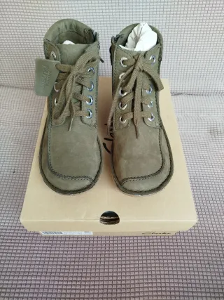 Botines Clarks Piel Verde