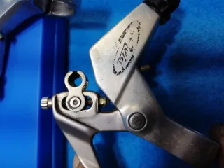 Manetas Freno Avid AD-2.6 peso 90 gramos