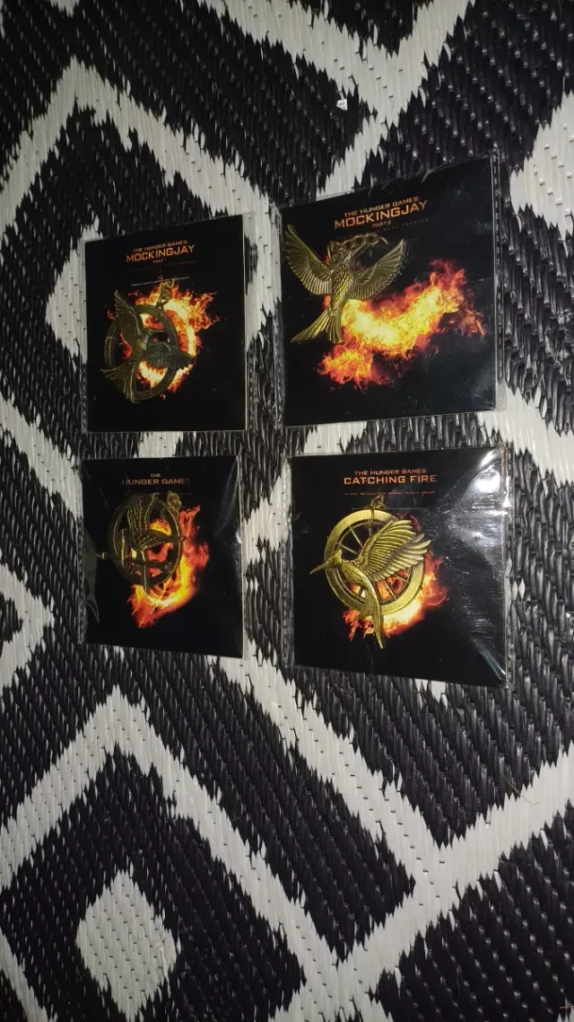 COFRE BOX COLECCIONISTA SAGA LOS JUEGOS DEL HAMBRE