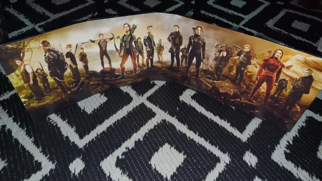 COFRE BOX COLECCIONISTA SAGA LOS JUEGOS DEL HAMBRE