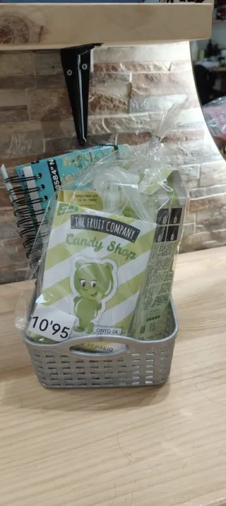 Cesta regalo + agenda 2026 gratis.