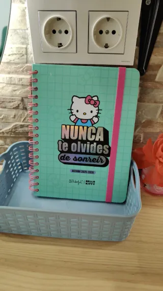 Cesta regalo + agenda 2026 gratis.