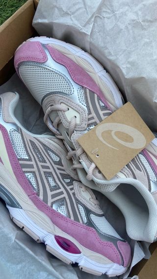 Asics Gel NYC Beige/Rosa