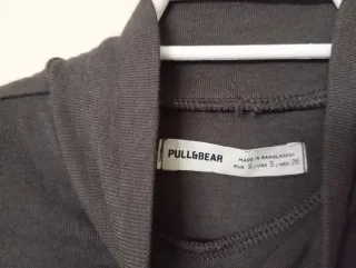 Vestido largo negro cuello alto