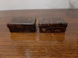 CAJITAS ANTIGUAS DE BAQUELITA Y TELA PRENSADA