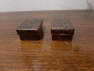 CAJITAS ANTIGUAS DE BAQUELITA Y TELA PRENSADA