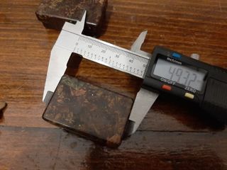 CAJITAS ANTIGUAS DE BAQUELITA Y TELA PRENSADA