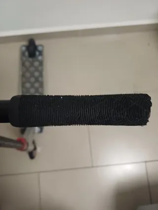 Patinete de trucos plateado