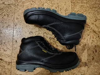 Botas de seguridad negras