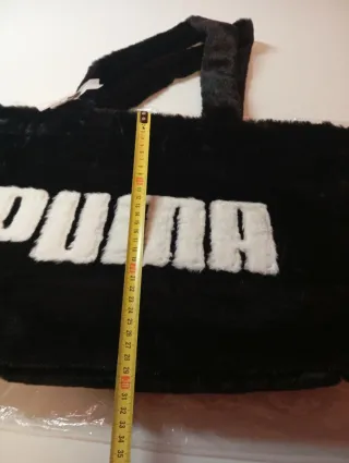 Bolso PUMA peluche negro