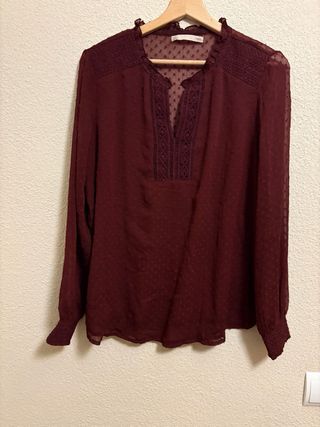 Blusa de manga larga con puntos