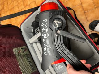 Aputure LS 600d V-mount