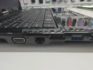 MEDION AKOYA E6217 i3-370M Portátil