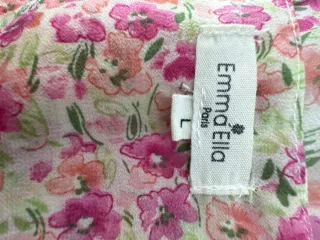 Vestido floral rosa y blanco