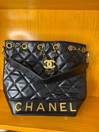 Bolso Chanel Negro y Dorado
