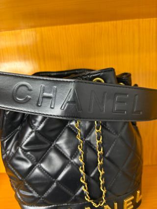 Bolso Chanel Negro y Dorado