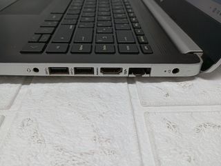 Portatil HP 14-CF2001NS (1789)