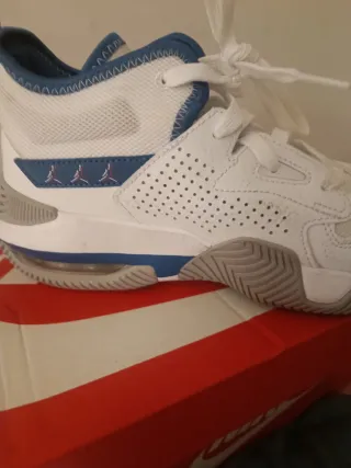 Zapatillas Jordan Stay Loyal 2 Talla 42