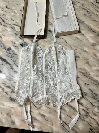 Corsé de novia blanco