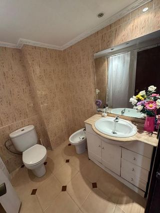 Piso en venta en La Torre en Valencia