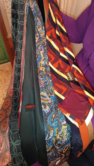 Lotto di 17 cravatte