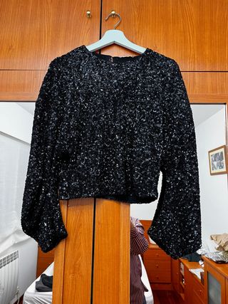 Top crop lentejuelas Zara negro