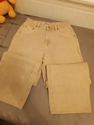 Pantalón vaquero Pull&Bear beige mujer Talla M