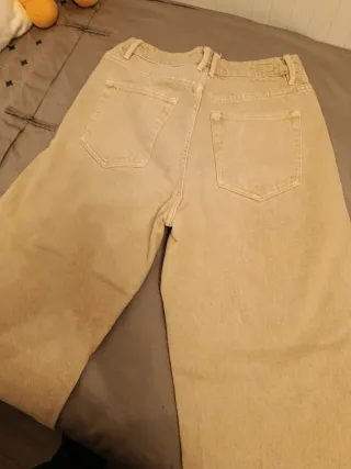 Pantalón vaquero Pull&Bear beige mujer Talla M