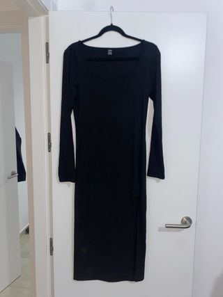 Vestido negro manga larga