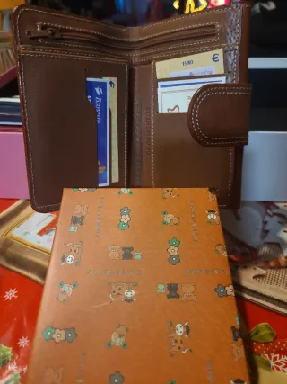 Cartera de piel con ositos