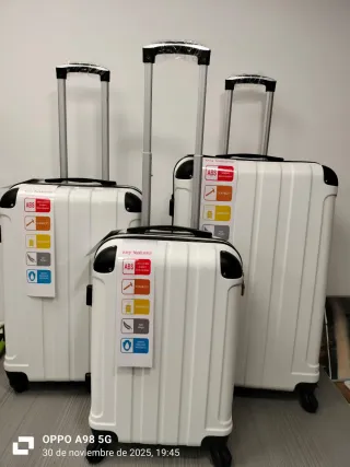 Set de 3 maletas de viaje blancas