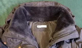 Abrigo acolchado cuello pelo y capucha