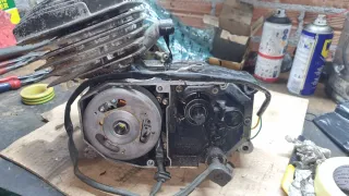 Motor Suzuki DR Big 49
