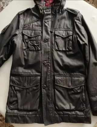 Chaqueta Jack Jones con Capucha Negra