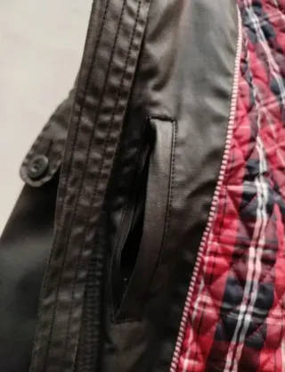 Chaqueta Jack Jones con Capucha Negra