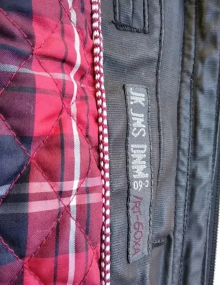 Chaqueta Jack Jones con Capucha Negra