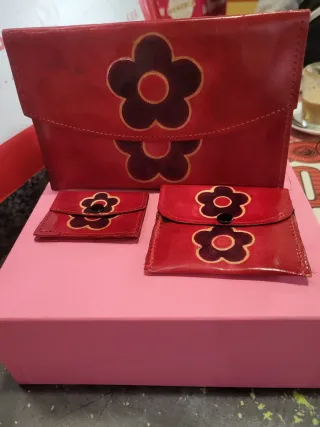 Cartera de mujer roja