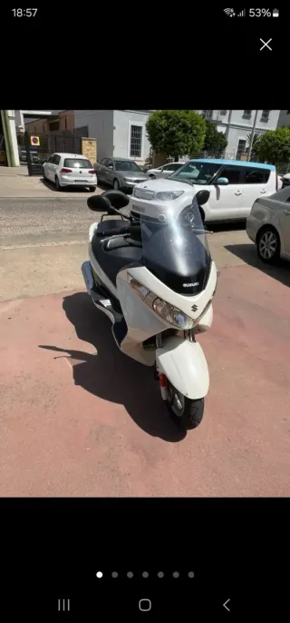 Suzuki Burgman 200cc 20.000km