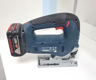 BOSCH Pack Sierra Circular + Caladora GKS GST 18V